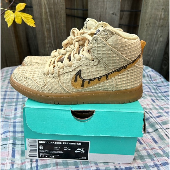 Nike Dunk High SB Waffle 
Size 6 - Picture 11 of 14